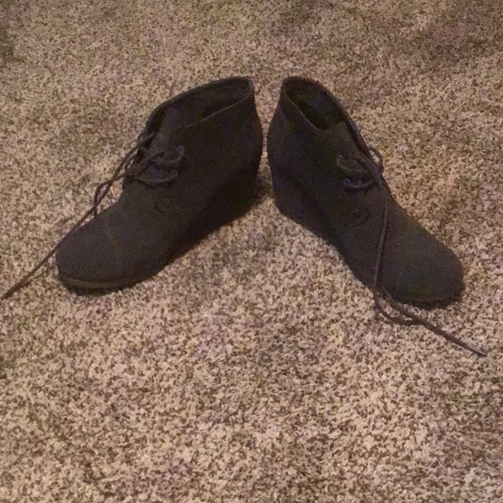 Toms gray wedge bootie